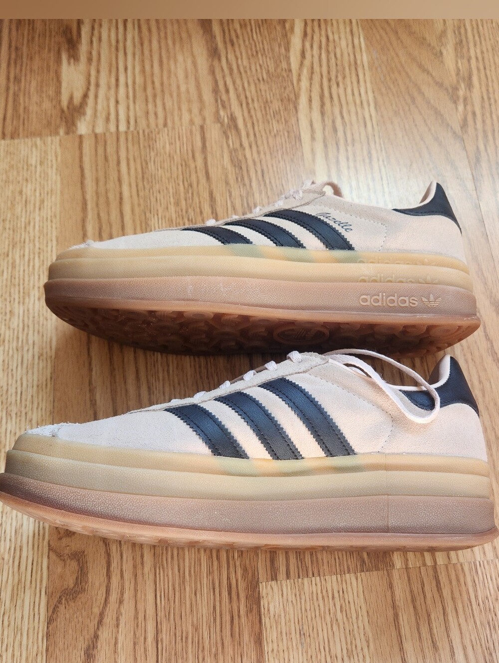 Adidas Women’s Light Pink Platform Gazelle Size 8 - Picture 2 of 8